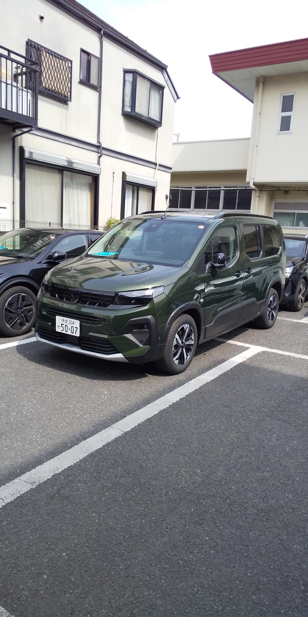リフターロング試乗車到着しました。