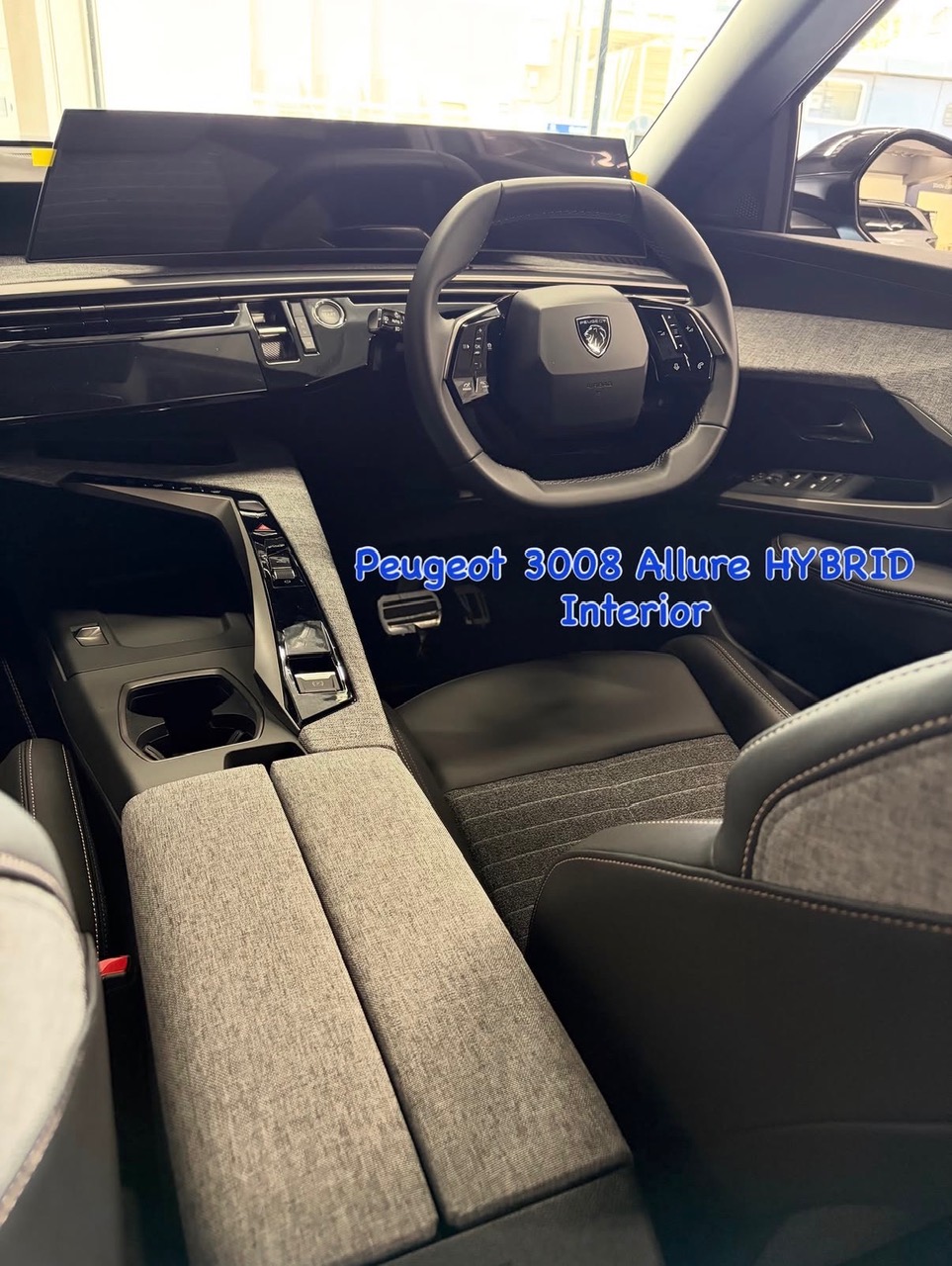 Peugeot 3008 Allure HYBRID インテリアのご紹介
